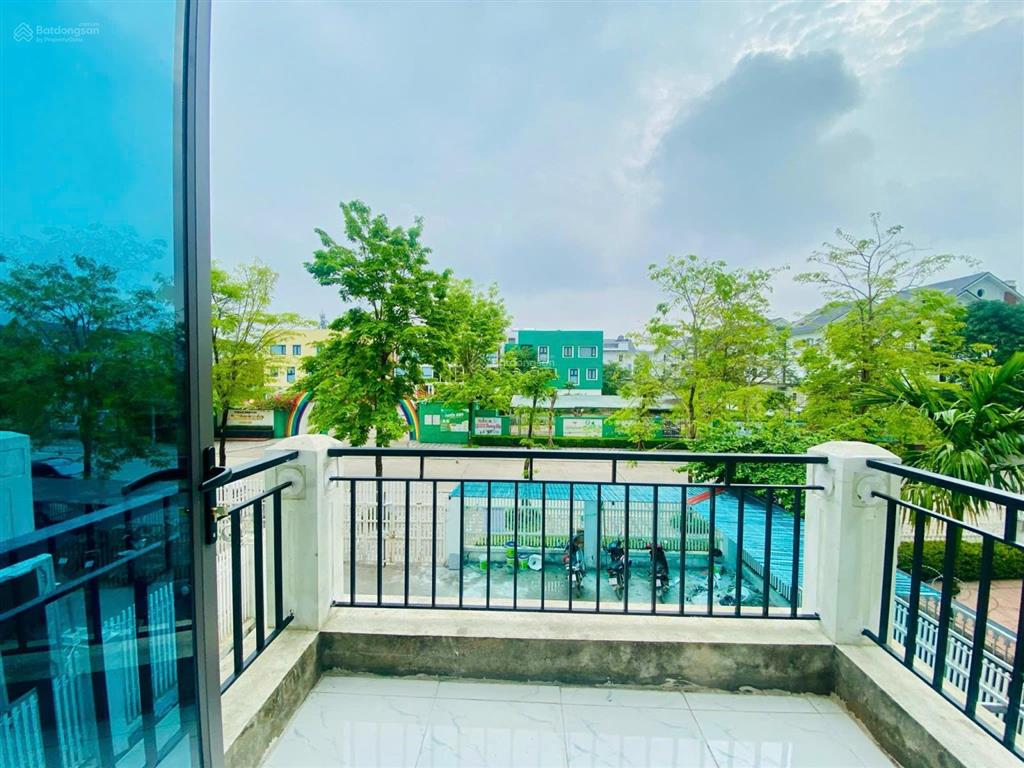 Cho thuê phòng trọ khoảng 30m2 giá từ 4tr/tháng tại gleximco lê trọng tấn, có ban công, đủ đồ