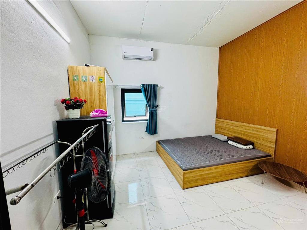 Cho thuê phòng trọ sv khoảng 30m2 giá từ 4tr/tháng tại gleximco lê trọng tấn, có ban công, đủ đồ