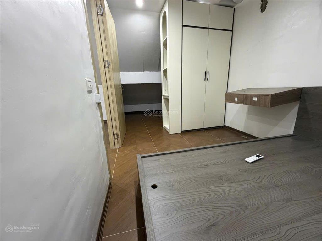 Cho thuê căn 1n1k tầng 4 khu c geleximco giá 5.5tr/tháng vào ngay