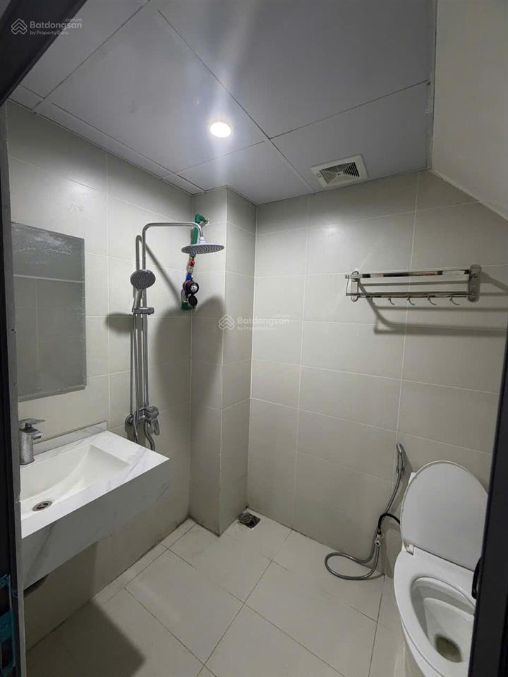 Cho thuê căn 1n1k tầng 4 khu c geleximco giá 5.5tr/tháng vào ngay