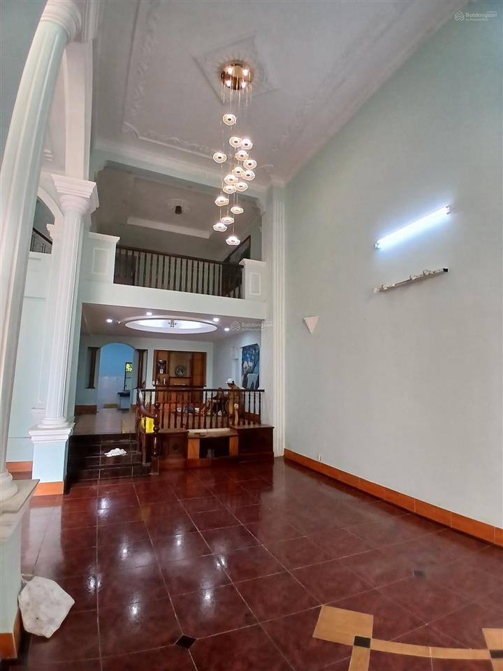 Chính chủ cho thuê nhà 4/7 cộng hòa 220m2