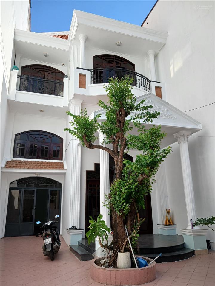 Chính chủ cho thuê nhà 4/7 cộng hòa 220m2