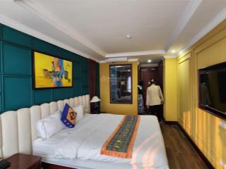 Bán khách sạn mặt phố cổ tại mường hoa, 40 tỷ, 250m2, 14pn + 14wc + 7 tầng, nhiều tiện ích