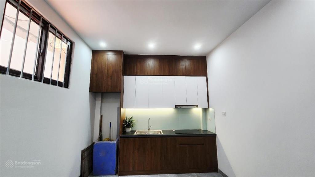 Bán nhà phố lụa hà đông 31m 5 tầng. giá 6x tỷ