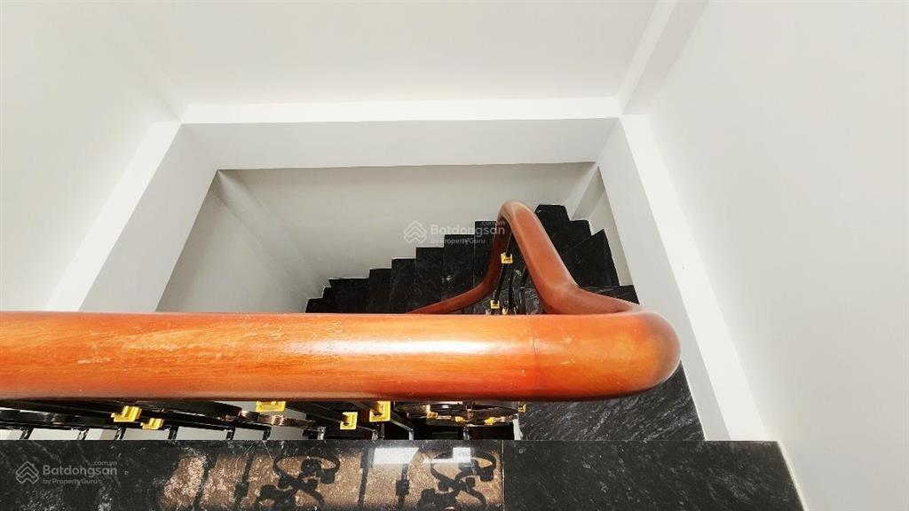 Bán nhà phố lụa hà đông 31m 5 tầng. giá 6x tỷ