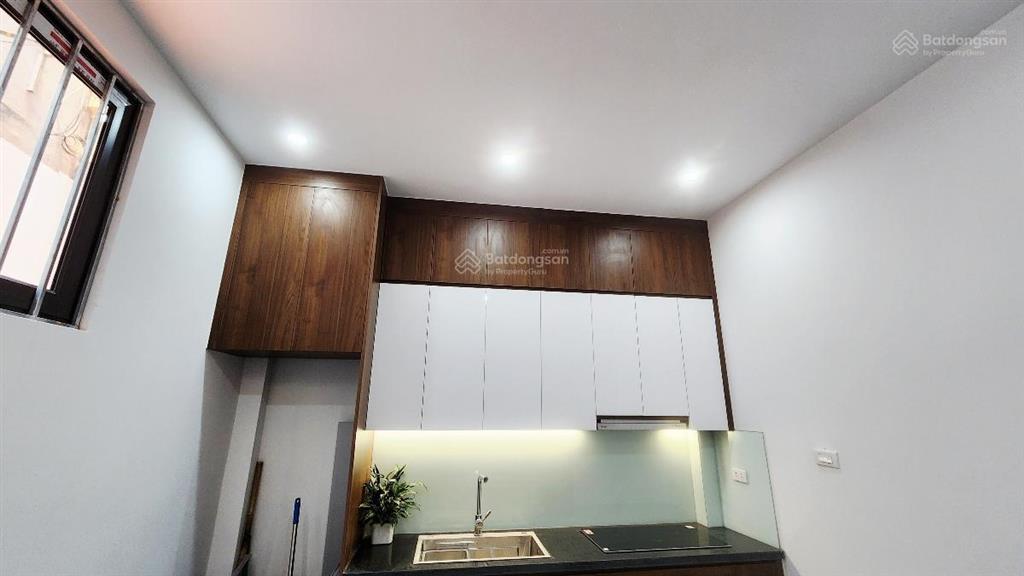 Bán nhà phố lụa hà đông 31m 5 tầng. giá 6x tỷ