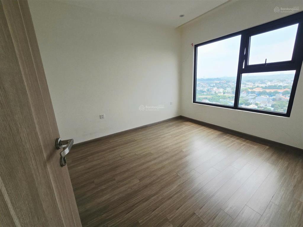 Bán lỗ 2pn2wc origami vinhomes grand park giá chỉ 2 tỷ 850 có sổ