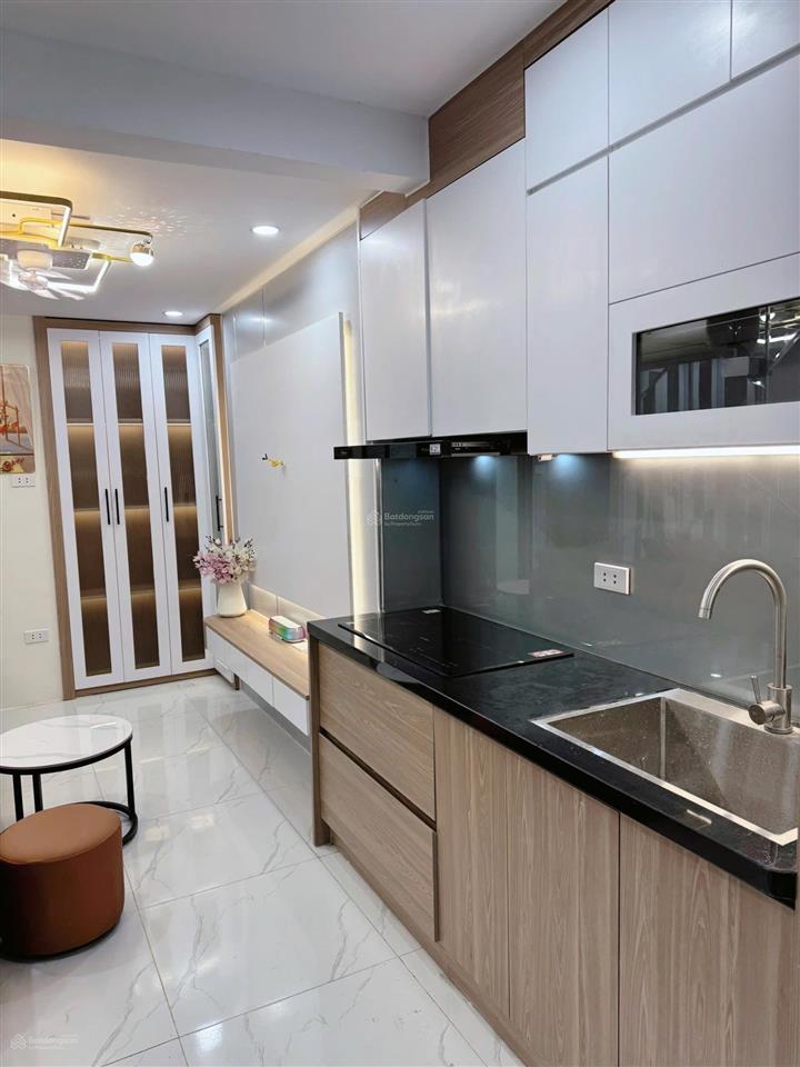 Chính chủ cần chuyển nhượng căn hộ tập thể tầng 1 phương mai đống đa 2 ngủ cộng 1 chỉ 3,3 tỷ