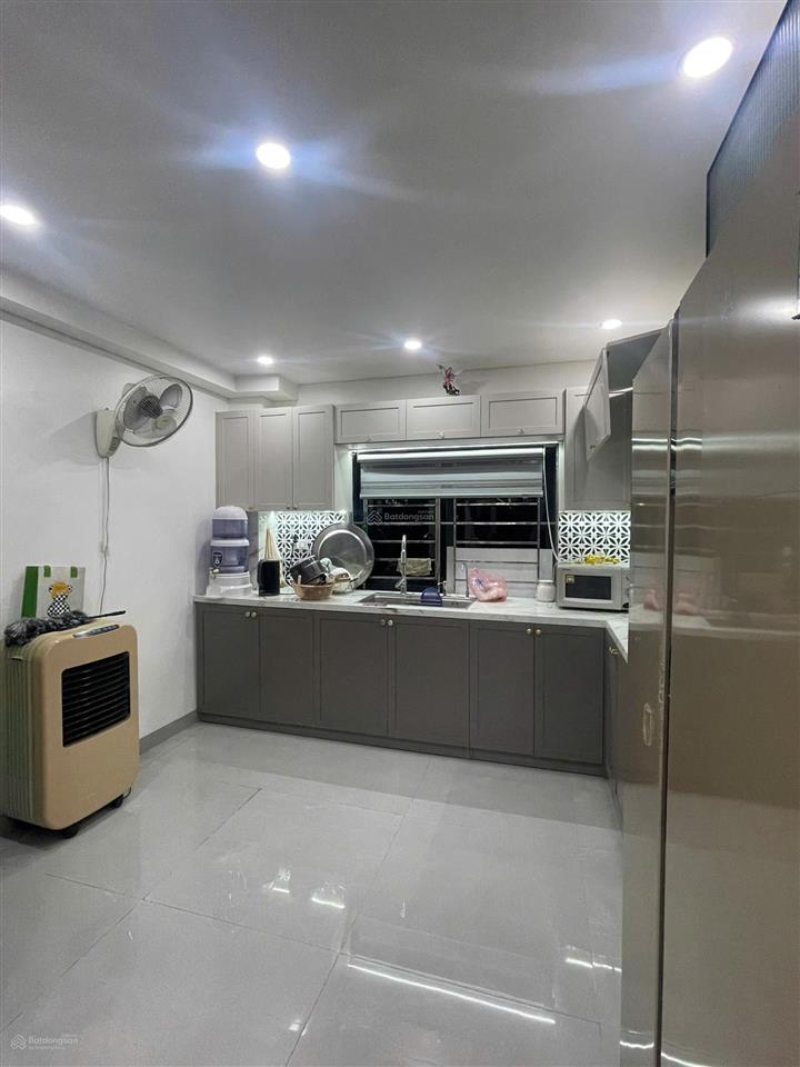 Chính chủ cần bán gấp căn chung cư 120 m2 đẹp long lanh chỉ với 7,2 tỷ