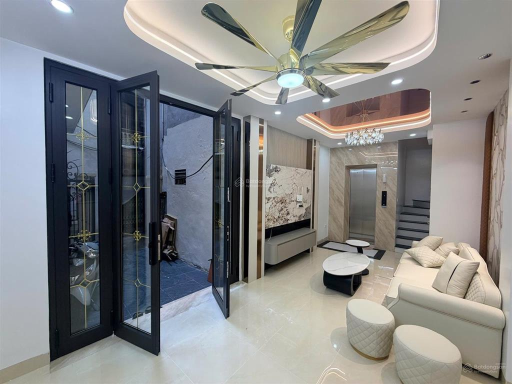 Bán gấp nr 35m2, 4pn, 5wc tại đội cấn, ba đình, 11,5 tỷ