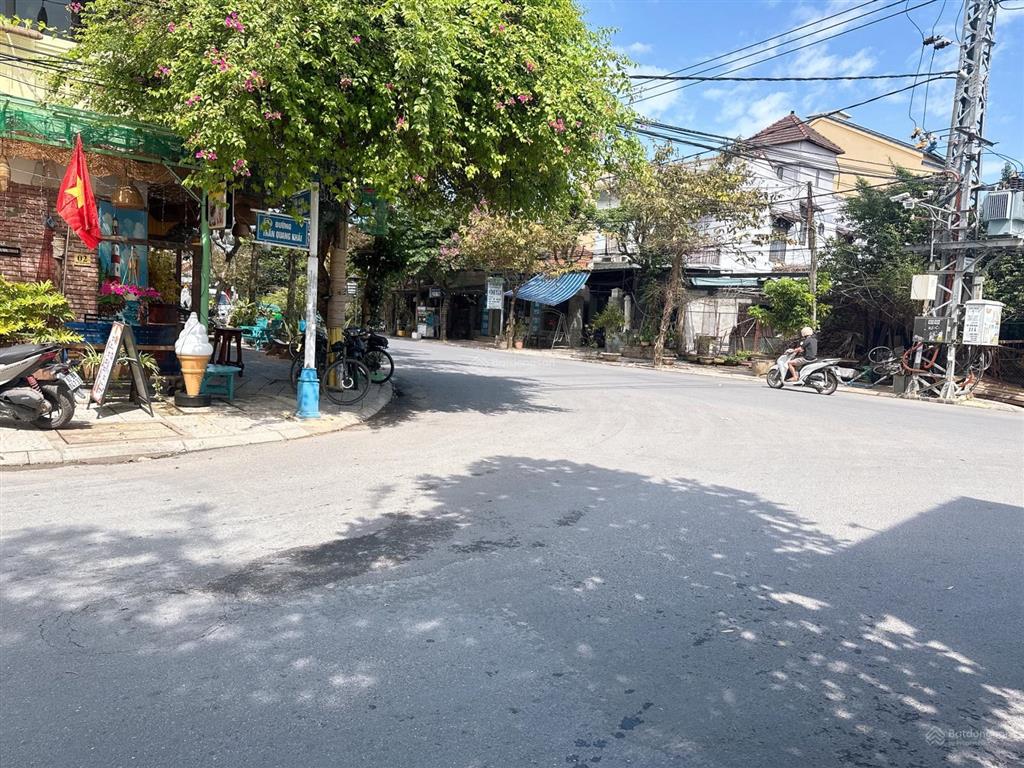 557m2 full thổ cư ngang 7,4m mặt tiền đường 7,5m trung tâm hội an giá đầu tư