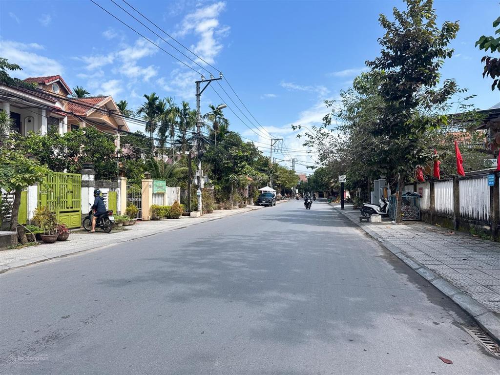 557m2 full thổ cư ngang 7,4m mặt tiền đường 7,5m trung tâm hội an giá đầu tư