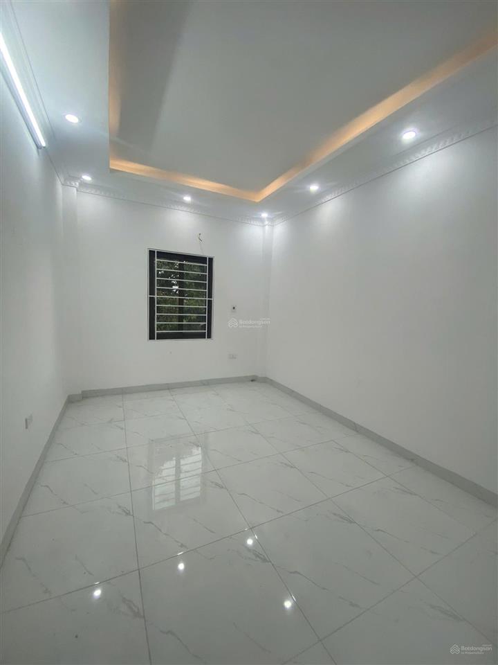 Hothotnhà 35m2 4tầngxây đơn lậphơn 4tỷ  đảm bảo căn này bán nhanh, khách hàng nên qua xem sớm