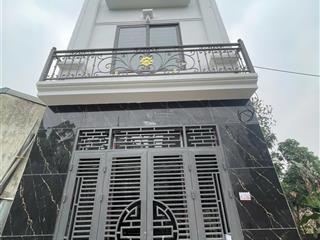 Nhà độc lậplô góc 2 mặt ngõ thoángđảm bảo khách đến xem là ưngcòn duy nhất căn này tầm trên 4 tỷ