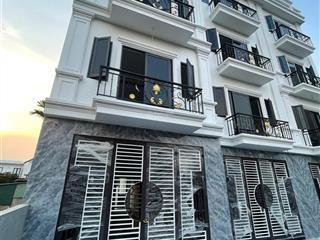 Còn duy nhất 1 căn 45m2 4 tầng, có sân để xe rộng, gần chợ la phù  giá tốt có 102chỉ hơn 5 đồng