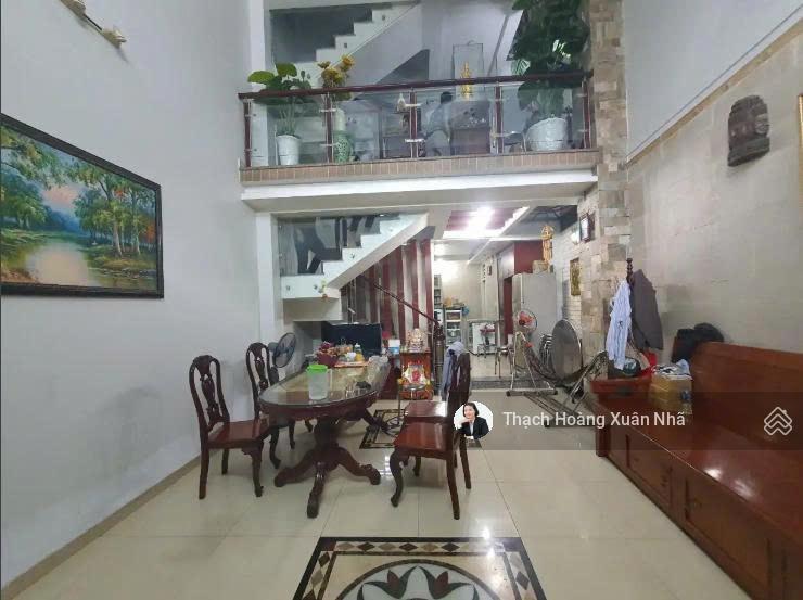 Khu sang hiếm nhà bán, mt trương quốc dung  hoàng diệu, pn  dt 4 x 16,4m, 5 tầng, chỉ 20,5 tỷ