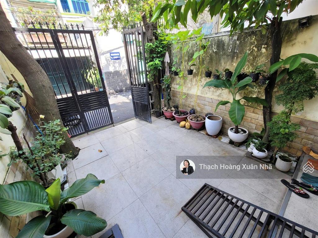 Vài bước ra đường nguyễn bỉnh khiêm  nguyễn thị minh khai, q1  4 x 17m gp 5 tầng, chỉ 18,7 tỷ