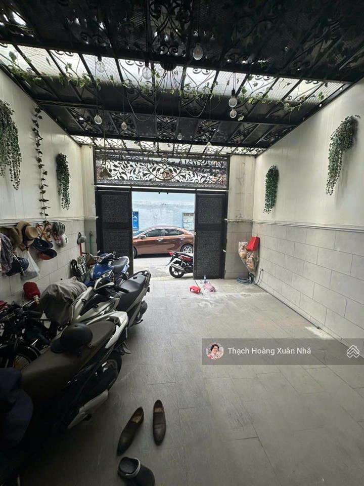 Nhà đẹp ở ngay + ngang đẹp 5m, mặt tiền trần hữu trang, pn  dt 5 x 14m  5 tầng  chỉ 12 tỷ