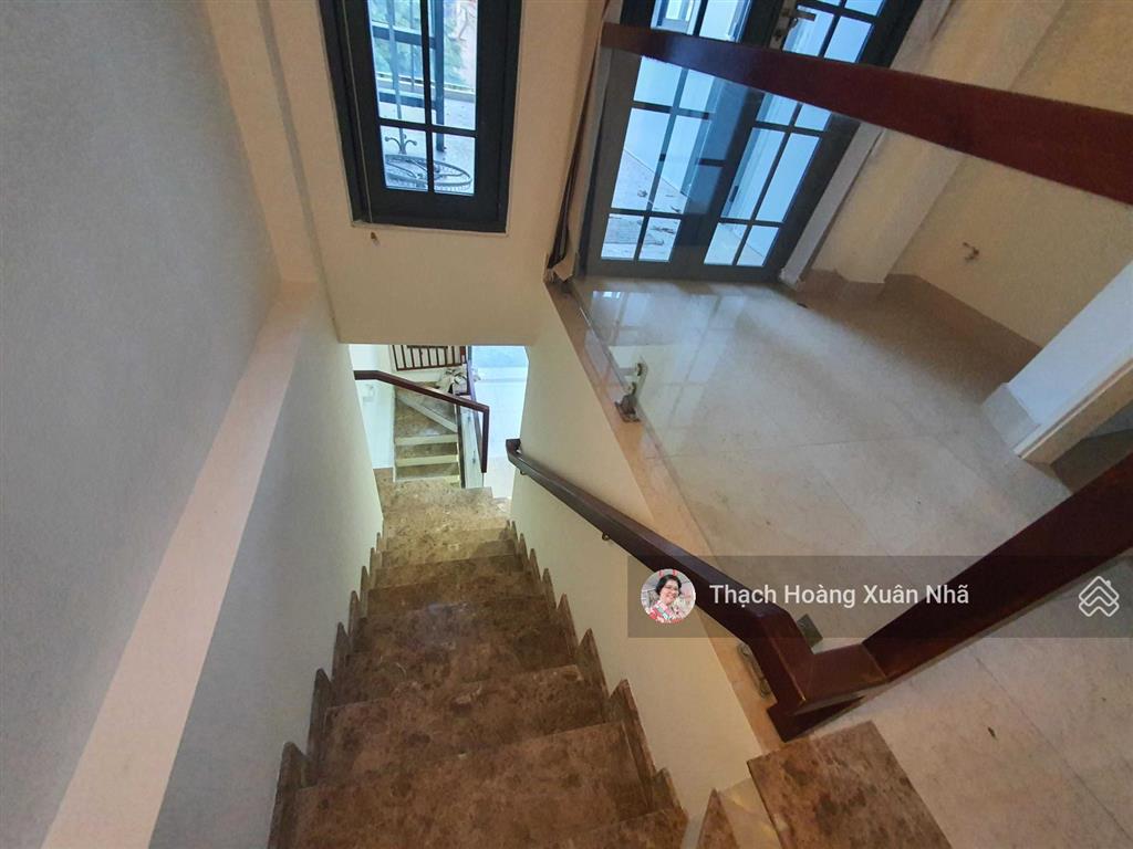 Khu sang hiếm nhà bán, hxh thông mạc đĩnh chi, q1  3 tầng  dt 4m x 14m  chỉ 16,5 tỷ thương lượng