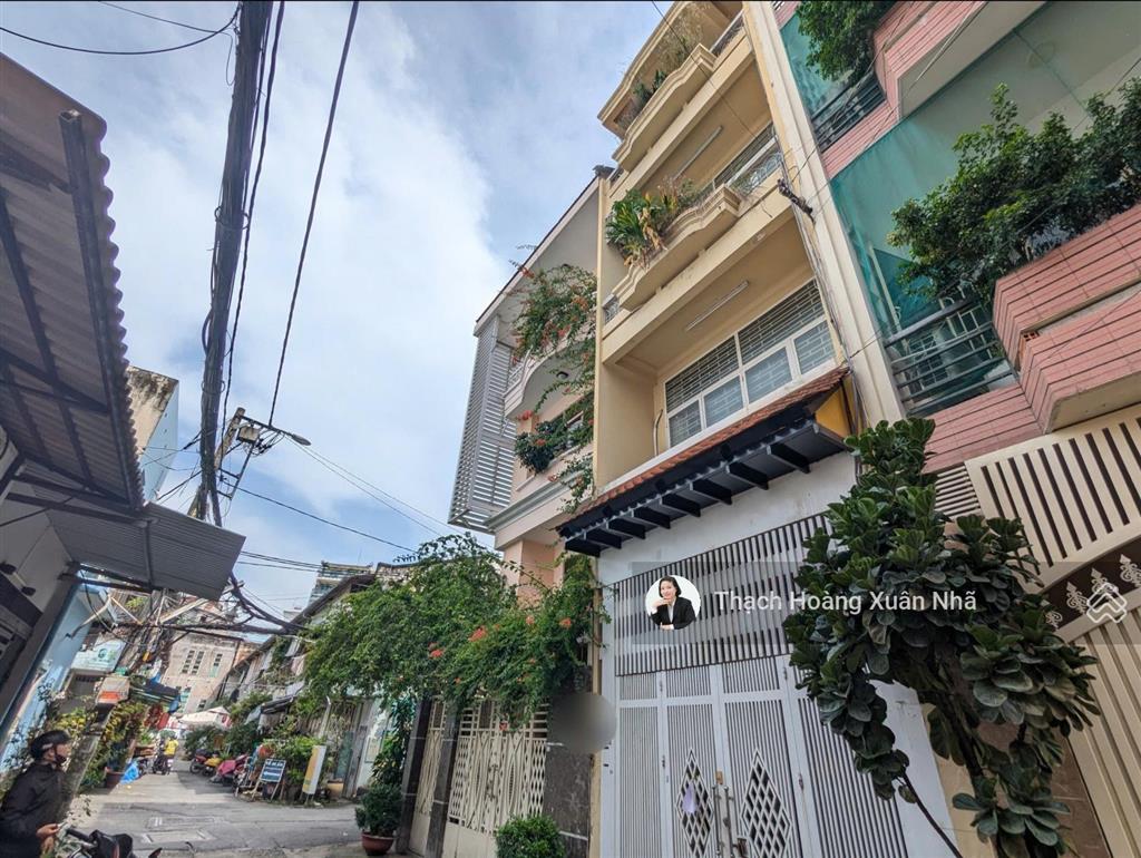 Đường rộng đẹp nhất quận 3  2 xe hơi né nhau nam kỳ khởi nghĩa, q3  4 x 15m  4 tầng. giá 18,5 tỷ