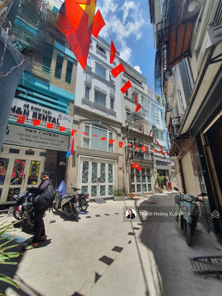 Ngang đẹp 5,7 m + 8 phòng chdv 50tr/tháng nguyễn thị minh khai, q1  5,7m x 14m  5 tầng, chỉ 20 tỷ