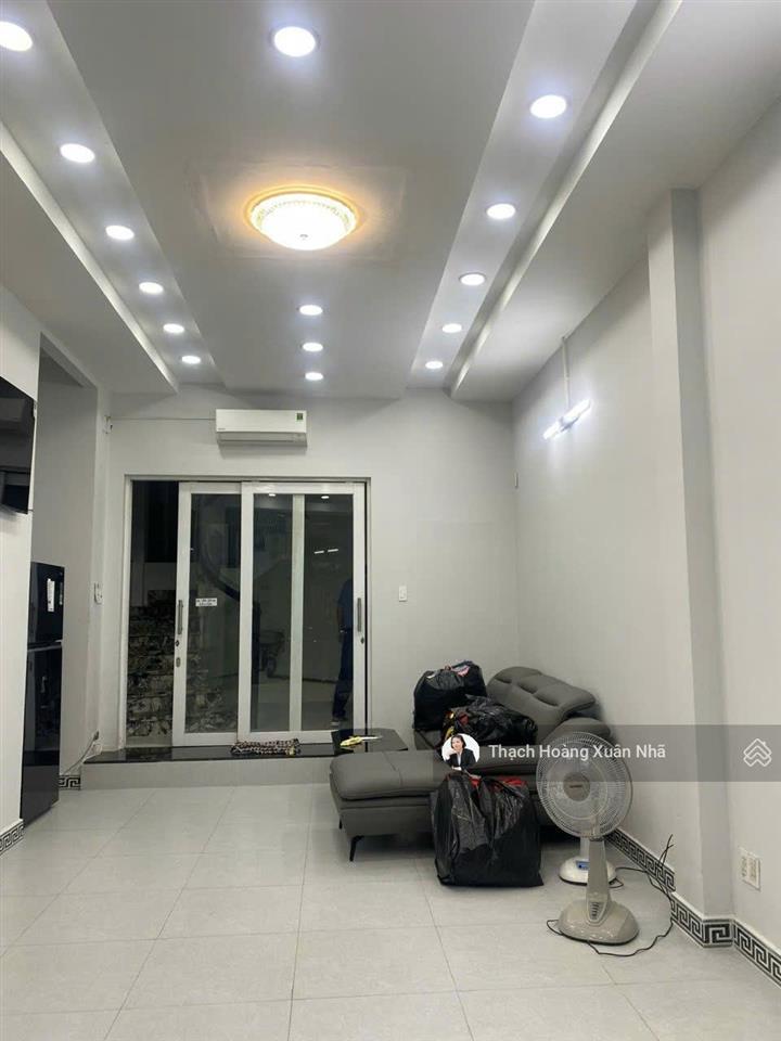Vị trí đẹp, mặt tiền dễ kinh doanh, ngay khu trung tâm q3  dt 4,6 x 14m  5 tầng  chỉ 21,5 tỷ tl