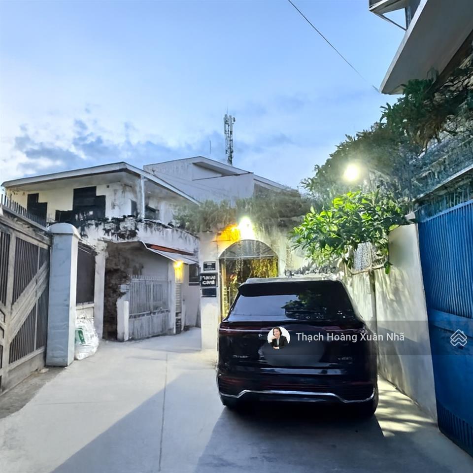 Vị trí đẹp + bề ngang to 7,5m  hxh võ thị sáu, tân định, q1  dt 7,5 x 15m  3 tầng  giá 23,1 tỷ