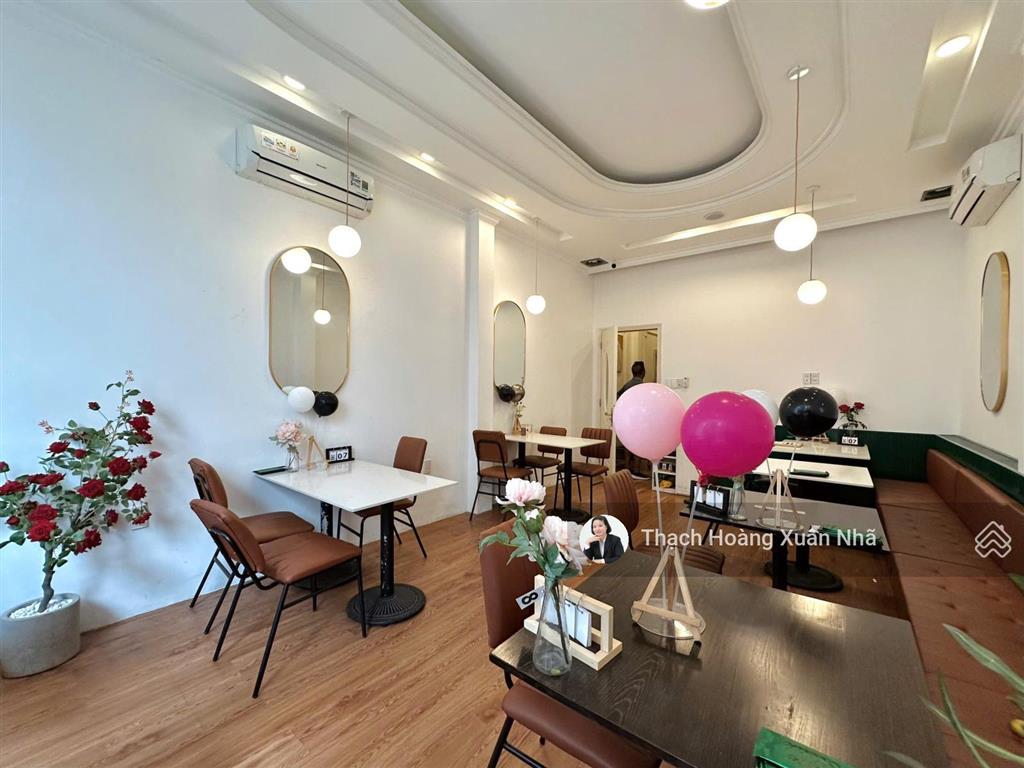 Khu sang trọng q3, đường phạm ngọc thạch, p6  dt 4m x 16,4m  3 tầng có hđt 50tr/th  chỉ 24,5 tỷ