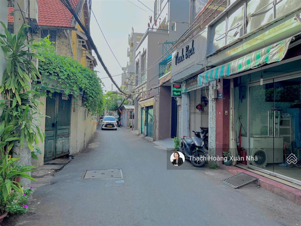 Nhà đẹp ở ngay, ngang đẹp 4.9m, mặt tiền trần hữu trang, pn  dt 4.9 x 14m  5 tầng  chỉ 11,6 tỷ