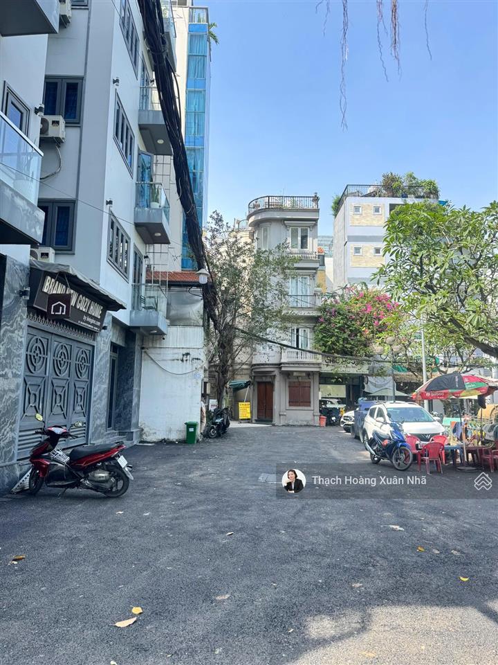 Ngang đẹp 5,7 m + 8 phòng chdv 50tr/tháng nguyễn thị minh khai, q1  5,7m x 14m  5 tầng, chỉ 20 tỷ