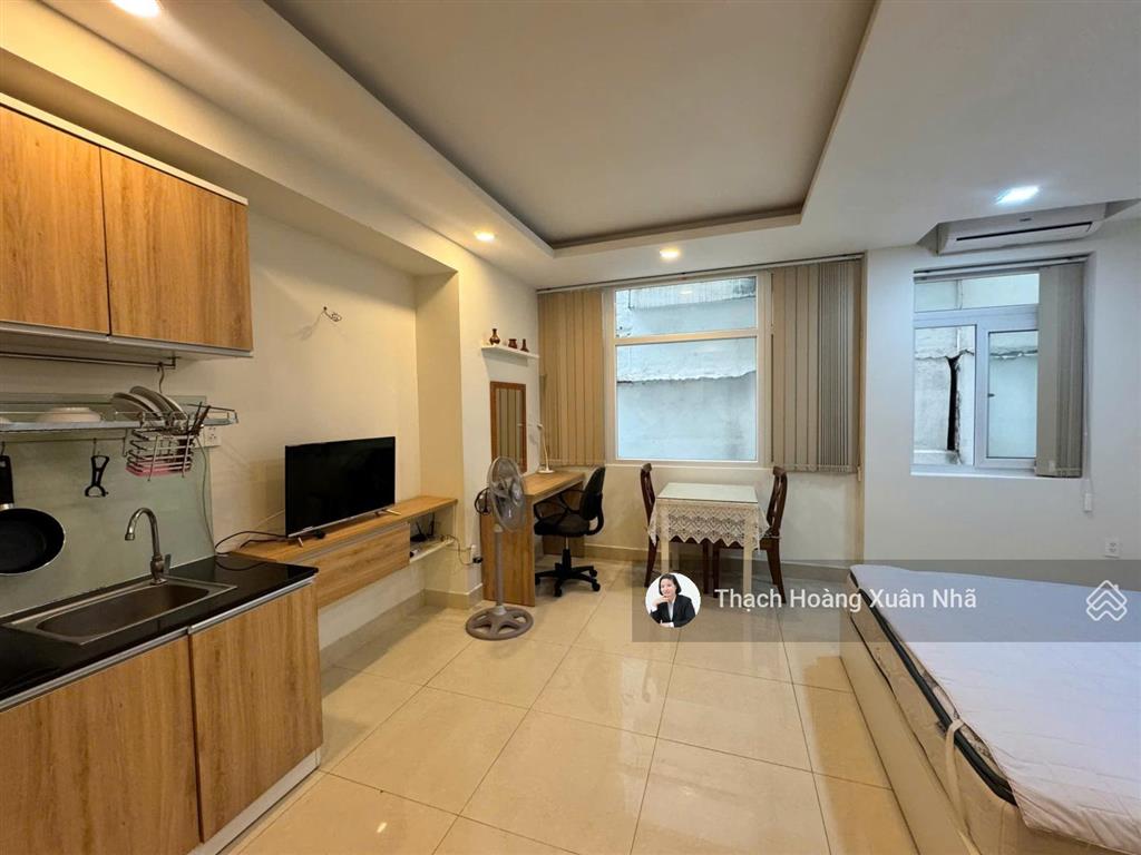 Ngang đẹp 5,7 m + 8 phòng chdv 50tr/tháng nguyễn thị minh khai, q1  5,7m x 14m  5 tầng, chỉ 20 tỷ