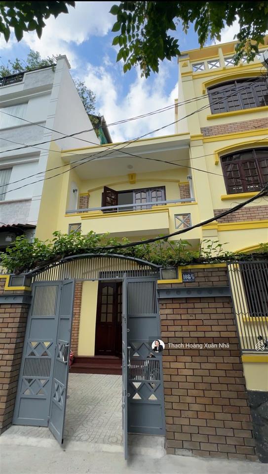 Một trong số ít! nhà đẹp, có sân vườn trần quang diệu, q3  dt 10 x 10m  4 tầng  chỉ 19,5 tỷ