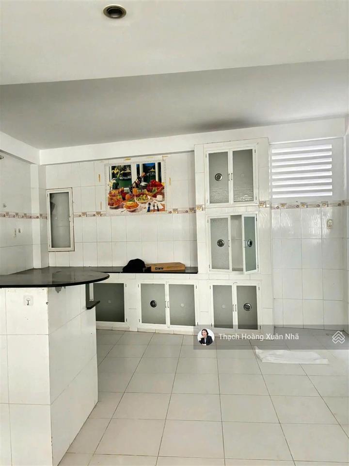Nhà ngang đẹp 7m + 15 phòng chdv nguyễn văn trỗi, pn  7 x 10m  6 tầng  tn 60 tr/th  chỉ 13 tỷ