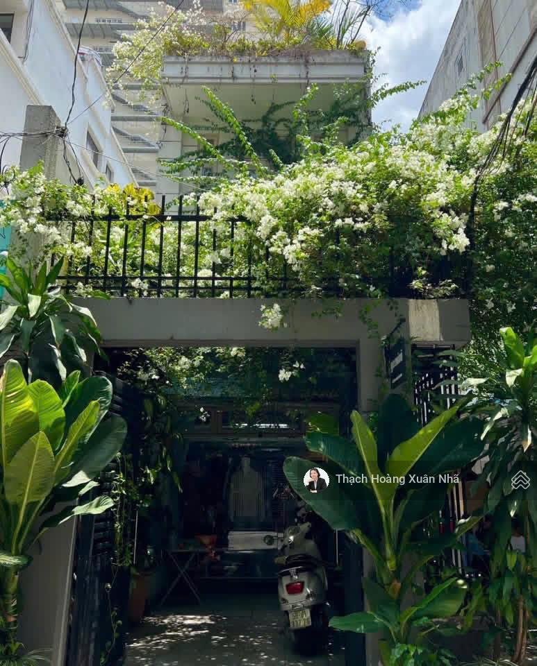 10m ra mặt tiền  hxh góc 2 hẻm nguyễn bỉnh khiêm, quận 1  dt 4 x 17m  65m2 4 tầng, chỉ 19,8 tỷ
