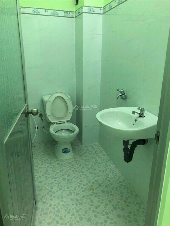 Chính chủ bán gấp nhà 1 trệt 1 lửng, 60m2 hẻm 3m đường đông hưng thuận, q12, giá rẻ nhất khu vực