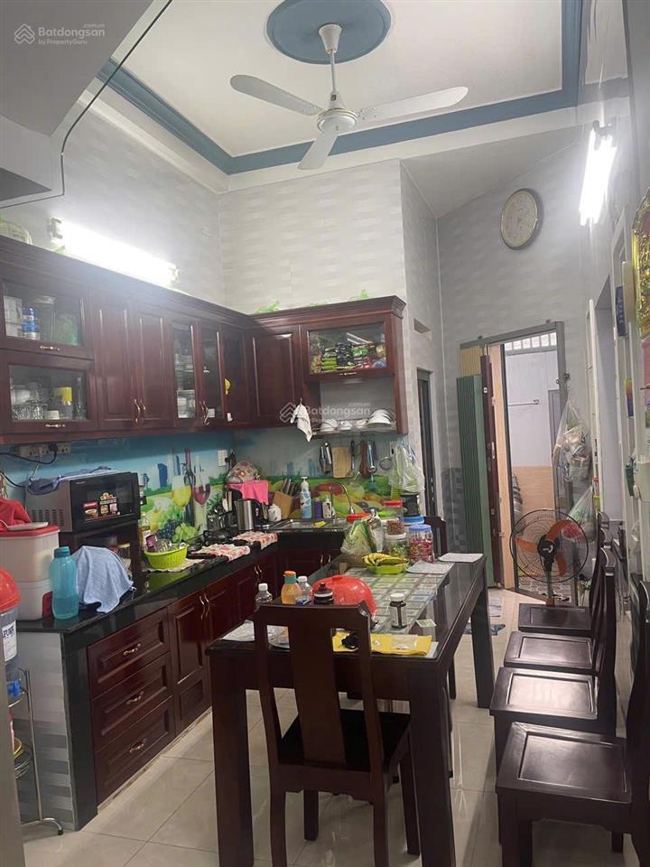 Chính chủ giảm ngay 450tr bán gấp nhà 1 trệt 3 lầu st, góc 2mt hẻm đường số 19, p8, gò vấp