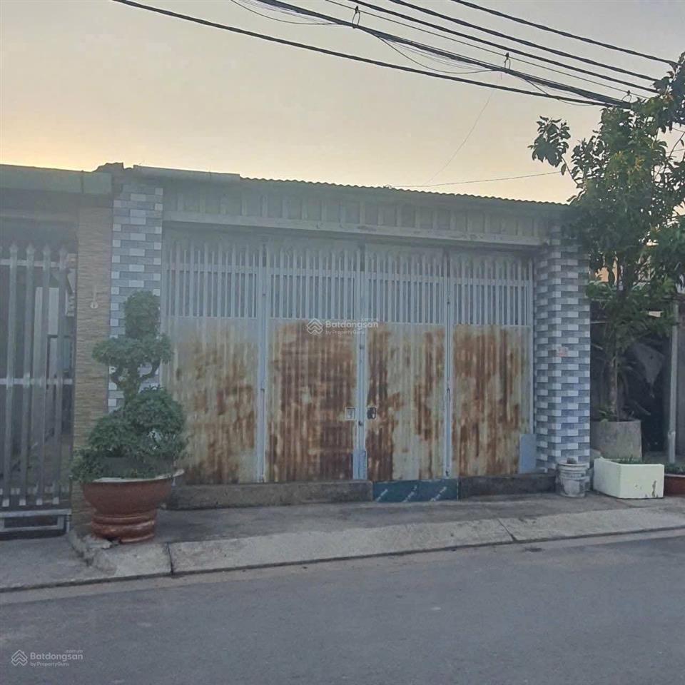 Bán nhà mặt tiền huỳnh thị na, đông thạnh, 5 tỷ, 90.3m2, 2pn, 1wc, giá siêu hời chính chủ