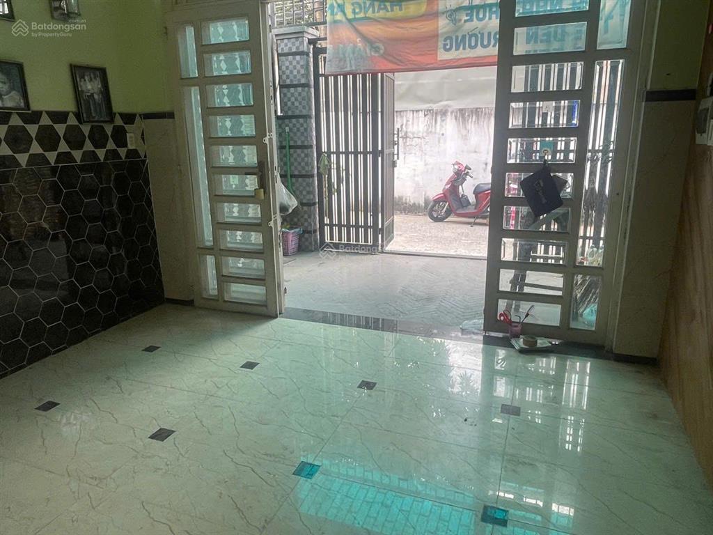 Bán nhà riêng tại đông hưng thuận, giá cực chất 5,2 tỷ, 51m2, view đẹp