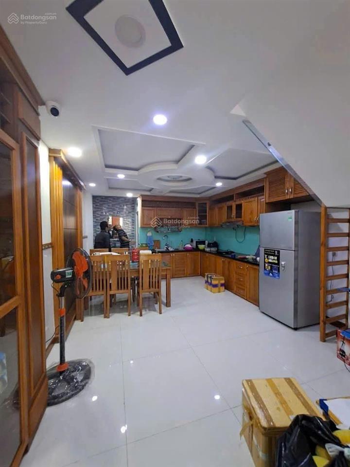 Bán gấp nhà riêng 5pn, 6wc, 64m2 tại trần thị trọng, tân bình, 8,5 tỷ vnd