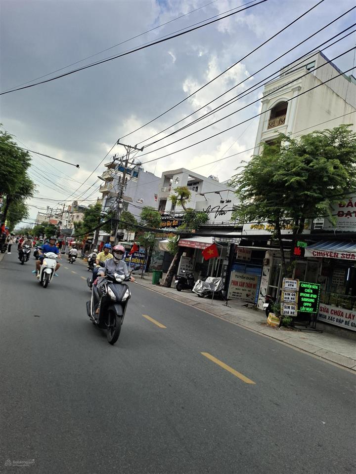Bán nhà riêng tại đông hưng thuận 2, giá hời chỉ 4,399 tỷ, 67m², 2pn, 1wc