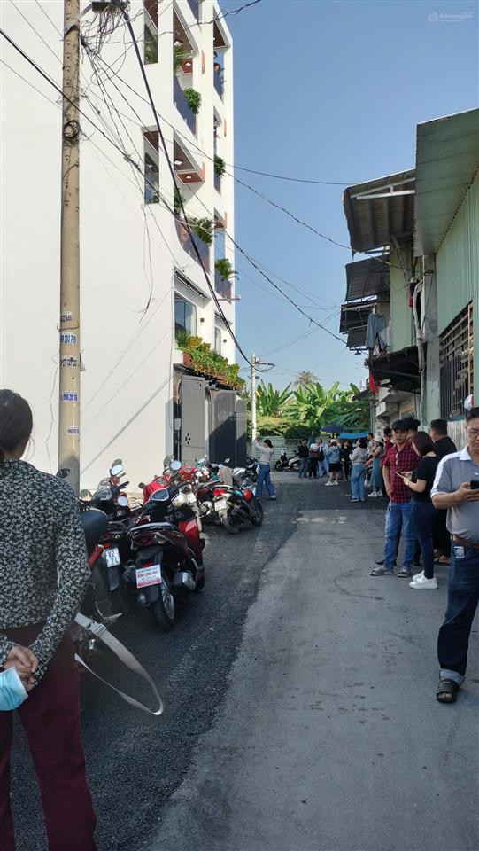 Bán gấp nhà trệt lửng 3 lầu 4pn, p thới an, q12, giá chỉ 5,880 tỷ
