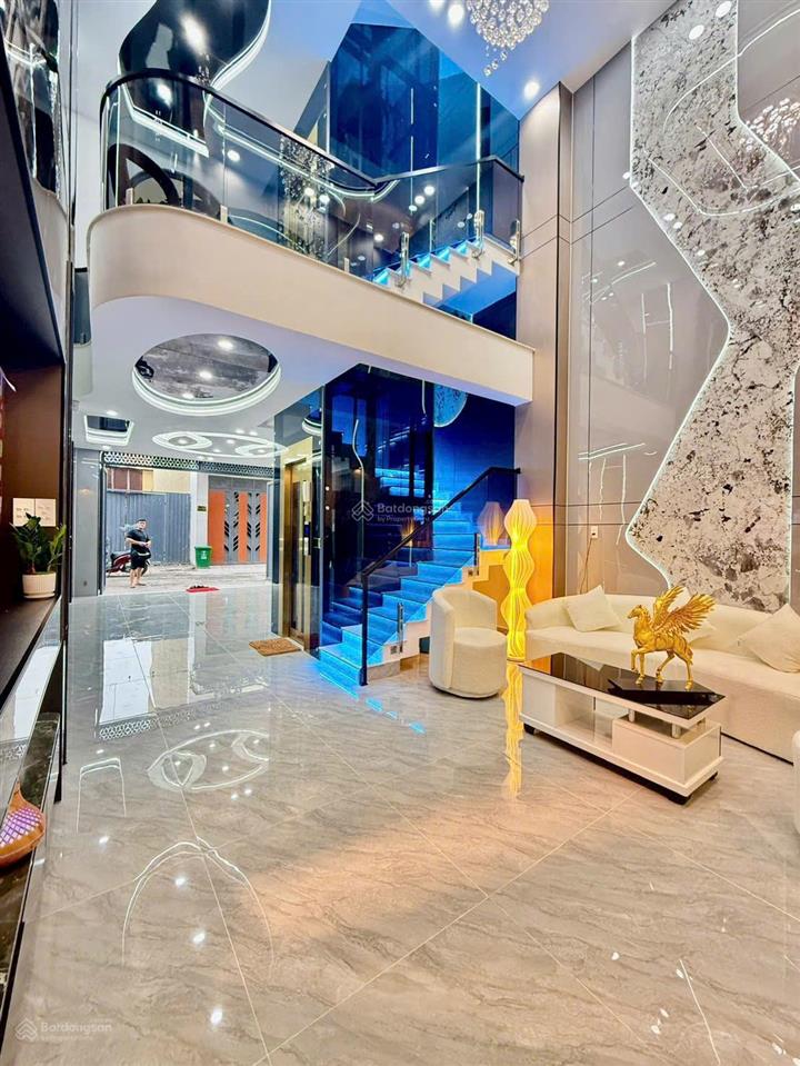Bán nhà full nội thất vip pro đường 7m đúc 5 tầng 6pn