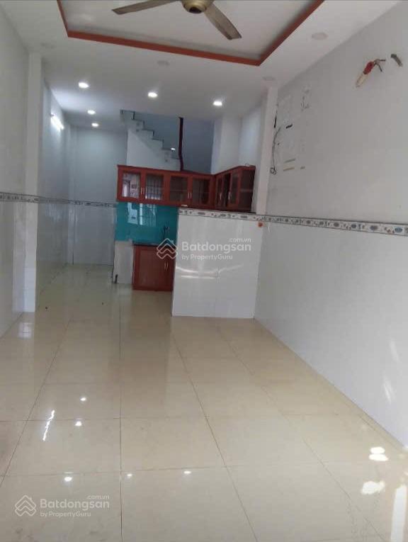 Bán nhà mặt tiền đông hưng thuận 2 lầu st, giá chỉ 4,55 tỷ, 2pn, 3wc, pháp lý đầy đủ, giá tốt