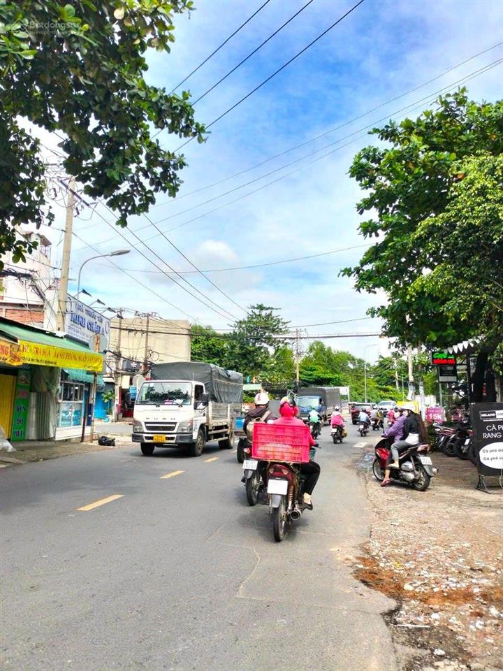 Bán nhà góc 2 mặt tiền kinh doanh tại lê đức thọ, giá chỉ 12,299 tỷ, có sẵn thu nhập 24tr/tháng