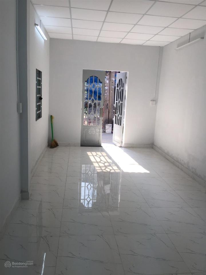 Bán nhà gác lửng tại đông hưng thuận, chỉ 4,5 tỷ, dt 67m2, 2pn, 2wc