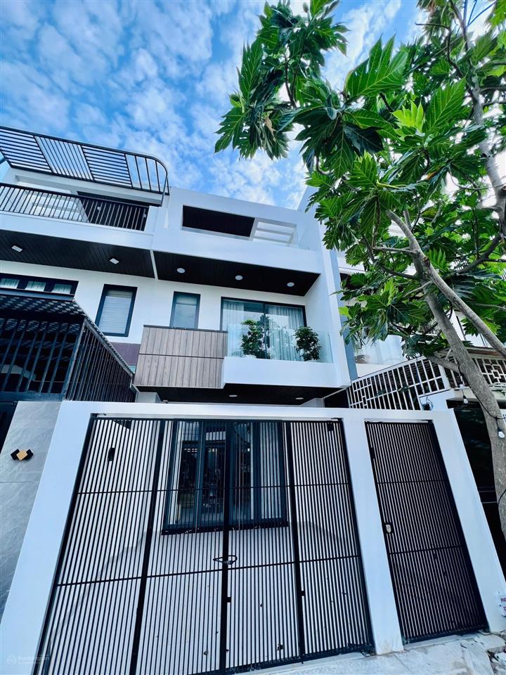 Bán biệt thự tại khu đô thị mỹ gia, giá cực chất 8,45 tỷ, 100m2, 3pn, 4wc