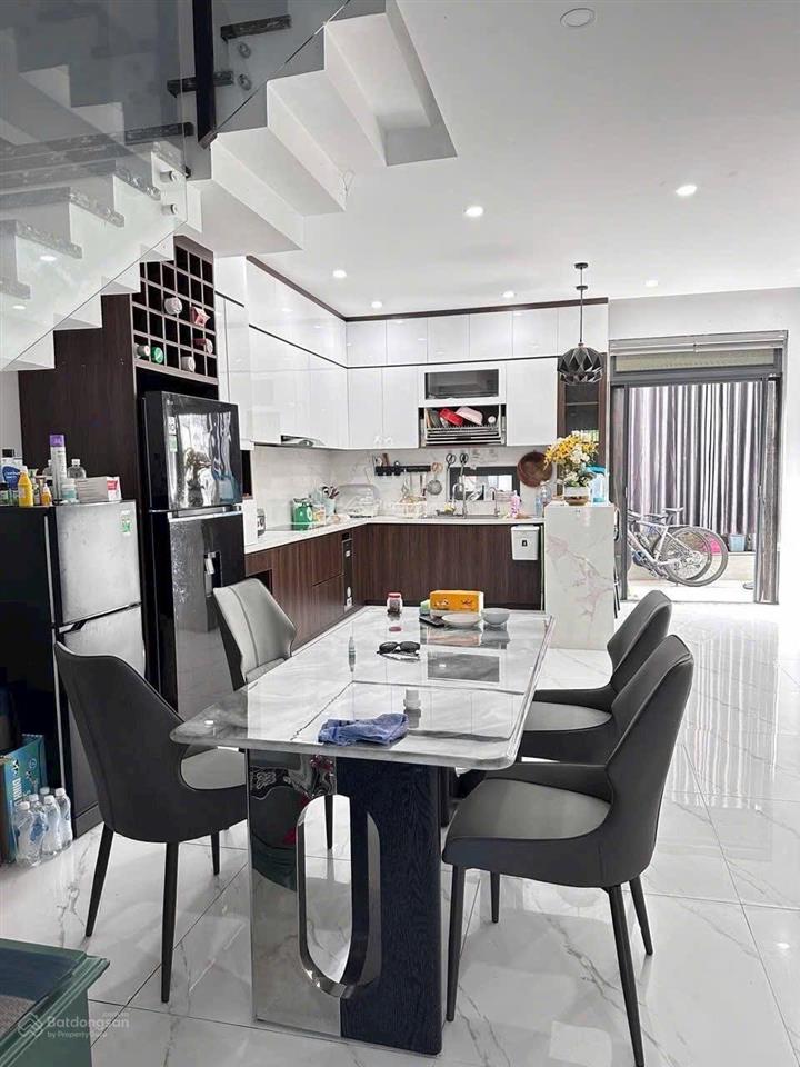 Chỉ 8tỷ4 bán nhà mới full nội thất đẹp gói 2 mỹ gia, phường nam nha trang