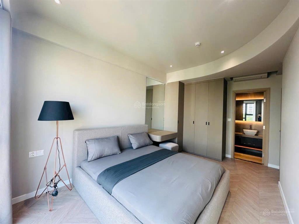 Bán nhanh căn hộ the antonia 2pn view biệt thự dt 80m2, đầy đủ nội thất, giá 10tỷ. 0933 233 *** e hân