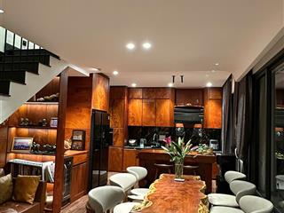 Bán nhanh penthouse sky garden 3  phú mỹ hưng quận 7  giá 14.5 tỷ tl.  0933 233 *** ngọc hân