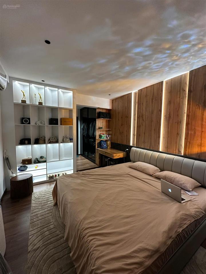 Bán nhanh penthouse sky garden 3  phú mỹ hưng quận 7  giá 14.5 tỷ tl.  0933 233 *** ngọc hân
